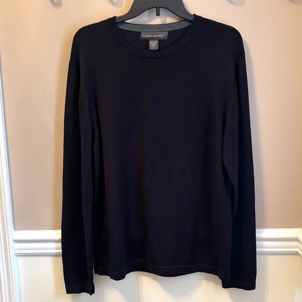 BANANA REPUBLIC Man's Size L Long Sleeve Crew Neck Sweater in  color Black